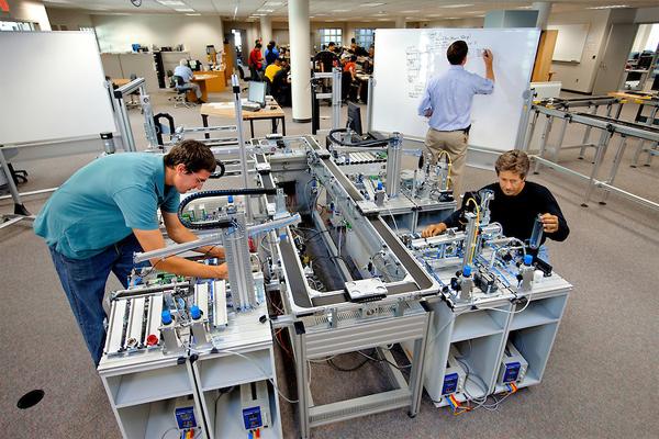 Ngành học nghề dễ xin việc ở Đức Ngành học nghề dễ xin việc ở Đức